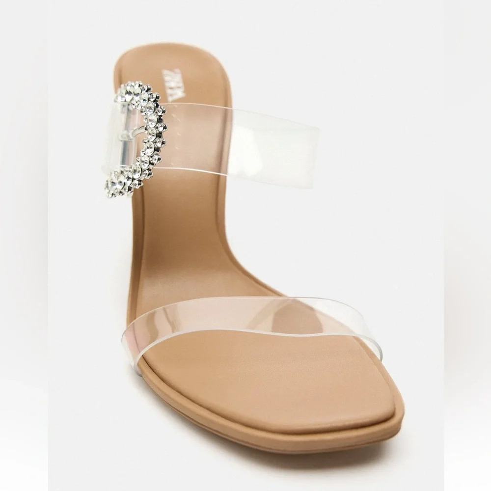 ZARA HIGH HEELED LIGHT BEIGE VINYL SANDALS